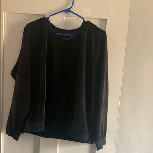 Black velour Gap Sweater